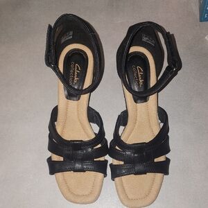 Clarks Women's Black Strappy Sandals